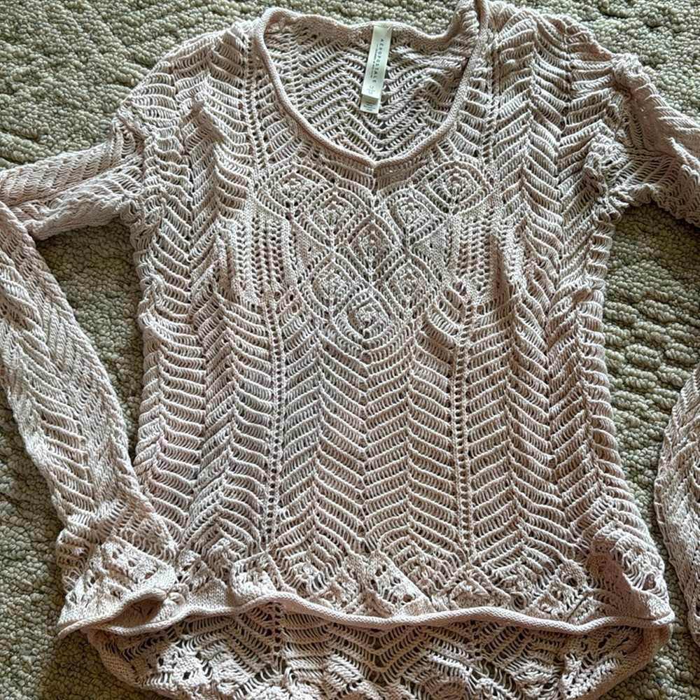 Aeropostale pale pink crocheted sweater
